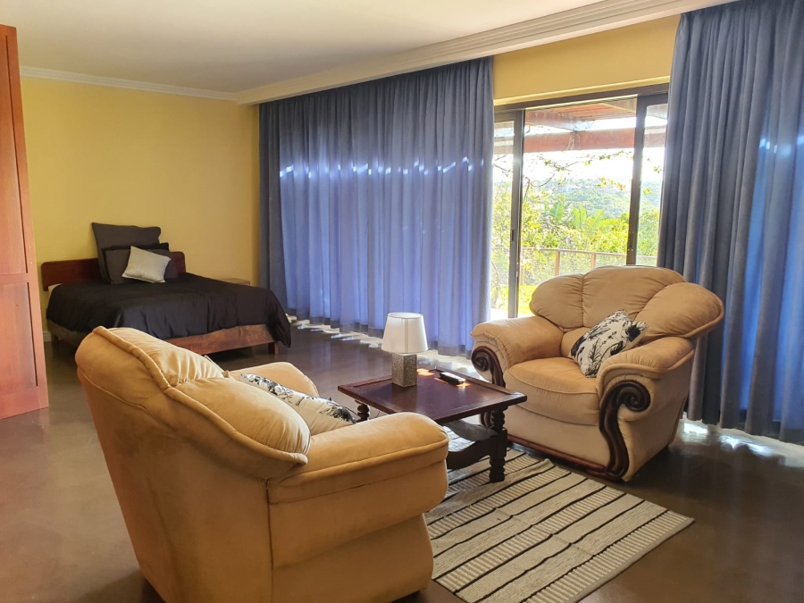 5 Bedroom Property for Sale in Gonubie North Eastern Cape